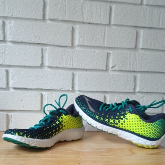 Brooks Shoes - Brooks Pure Flow 5 Women's Running Shoes Size 9.5